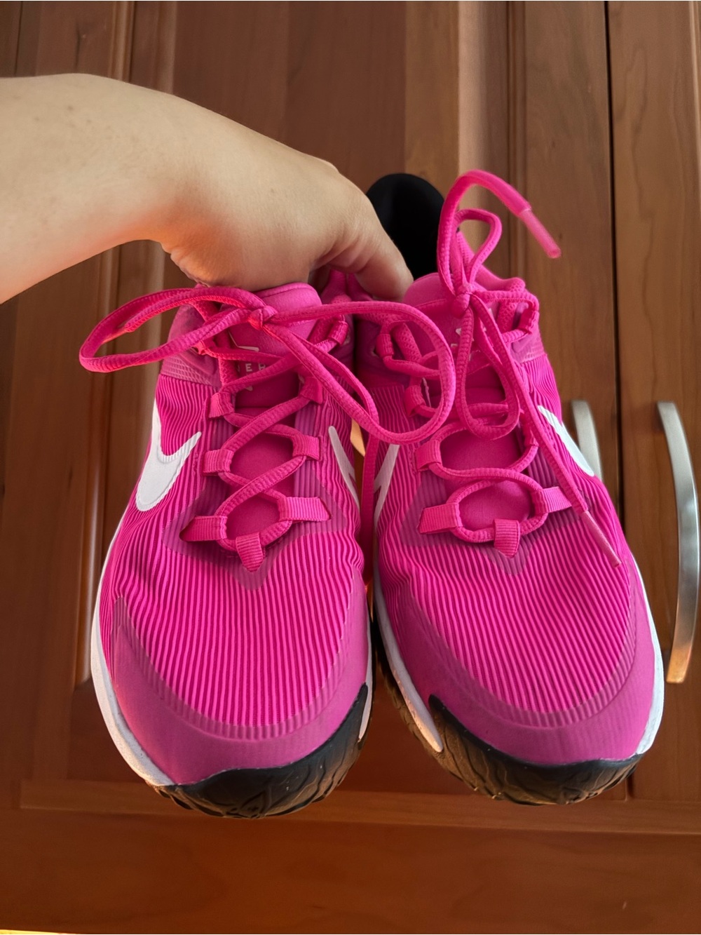 Nike | Youth Star Runner 4 Running Shoes Pink White Black | Size 7Y - Picture 2 of 5